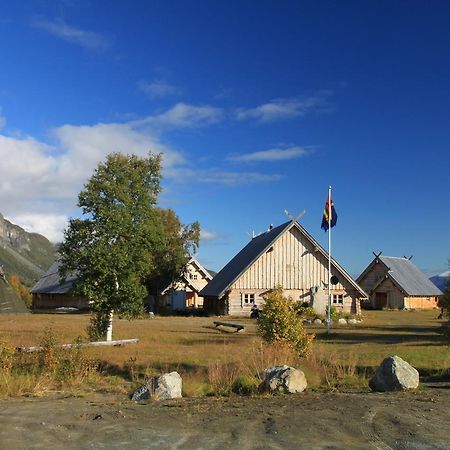 Viking Cabins - Mit Fablab - Solvik Kvalvik  エクステリア 写真